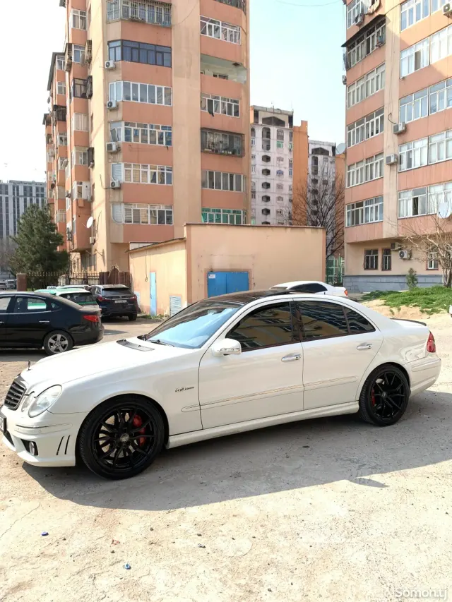 Mercedes-Benz E class 2008 · 6.3 AT