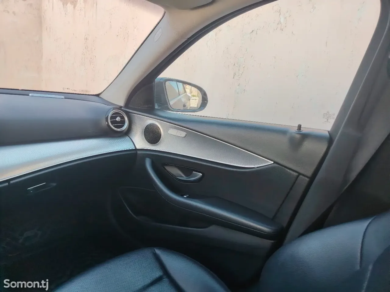 Mercedes-Benz E class 2019 · 2.0 AT