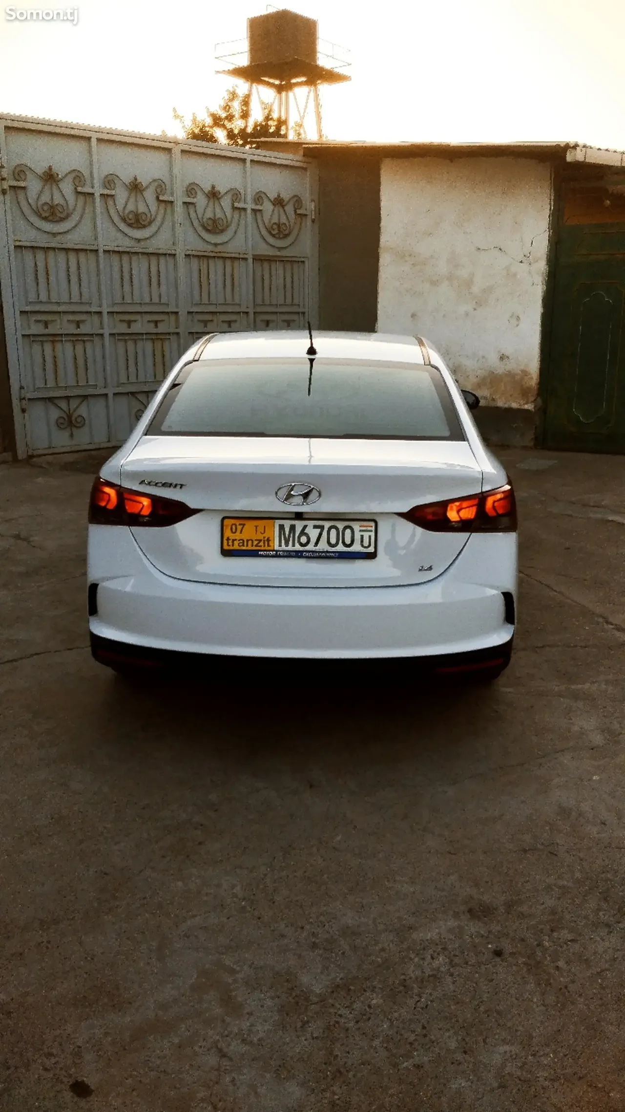 Hyundai Accent 2018 · 1.6 AT