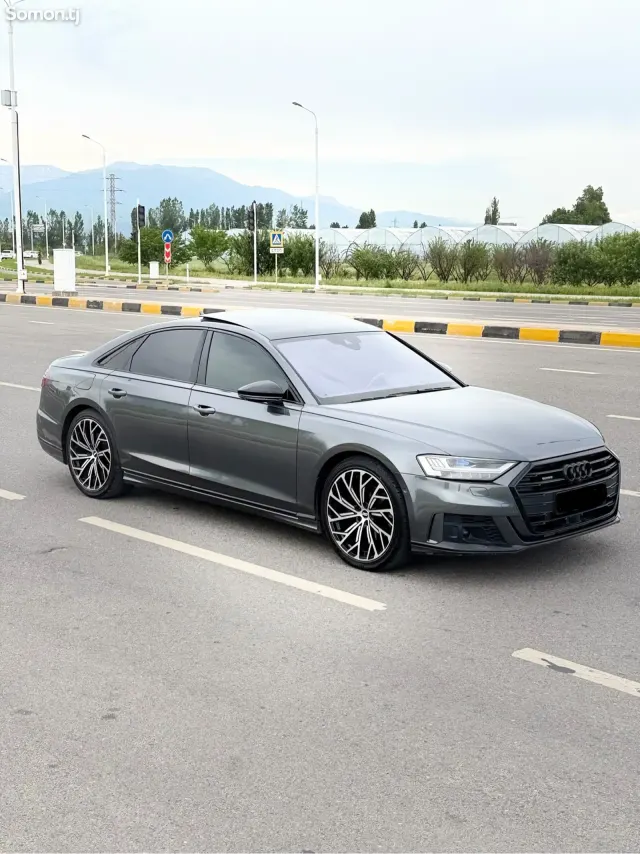 Audi A8 2020 · 3.0 AT