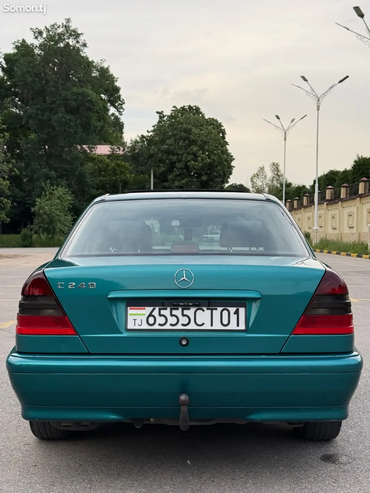 Mercedes-Benz C class 2000 · 2.4 AT