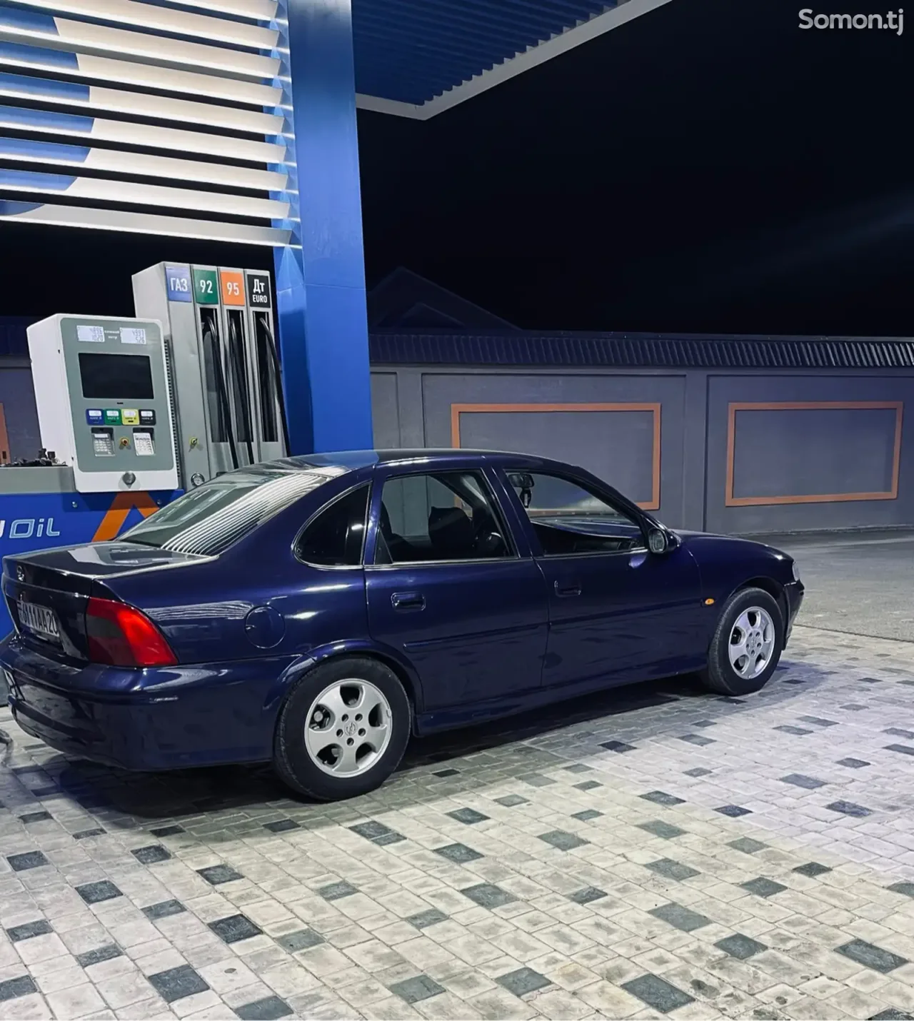 Opel Vectra B 1999 · 1.6 MT