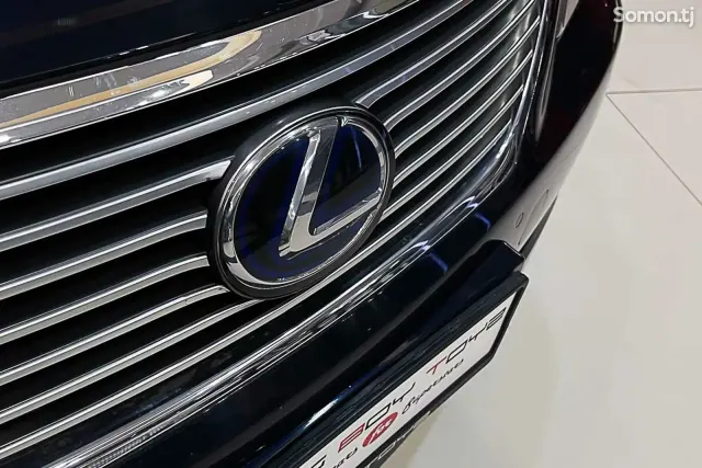 Lexus LS series 2009 · 4.5 AT