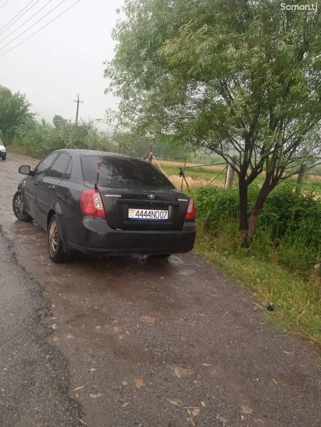 Daewoo Lacetti 2013 · 1.5 MT