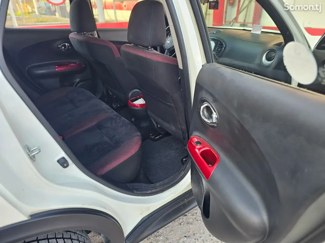 Nissan Juke 2014 · 1.5 AT