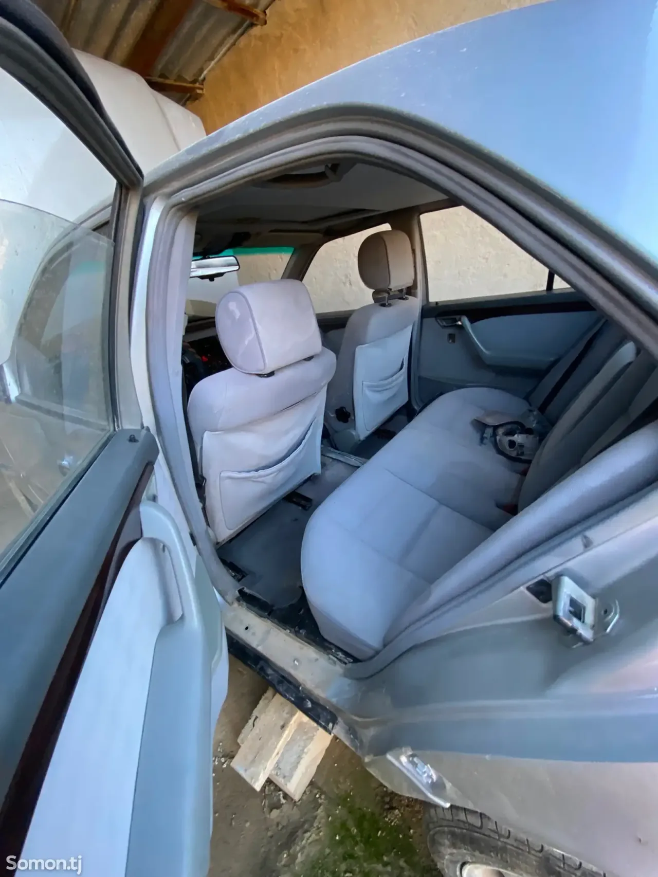 Mercedes-Benz C class 1996 · 2.0 MT