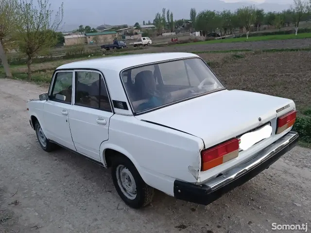 Lada (ВАЗ) 2107 2006 · 0.6 MT