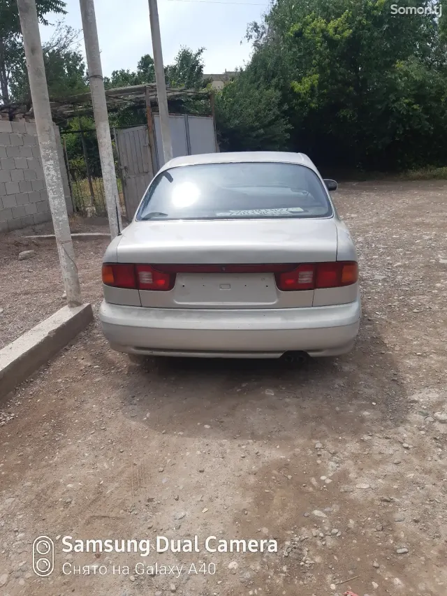 Hyundai Sonata 1995 · 2.0 MT