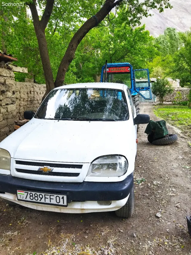 Lada (ВАЗ) Нива 2008 · 1.7 MT