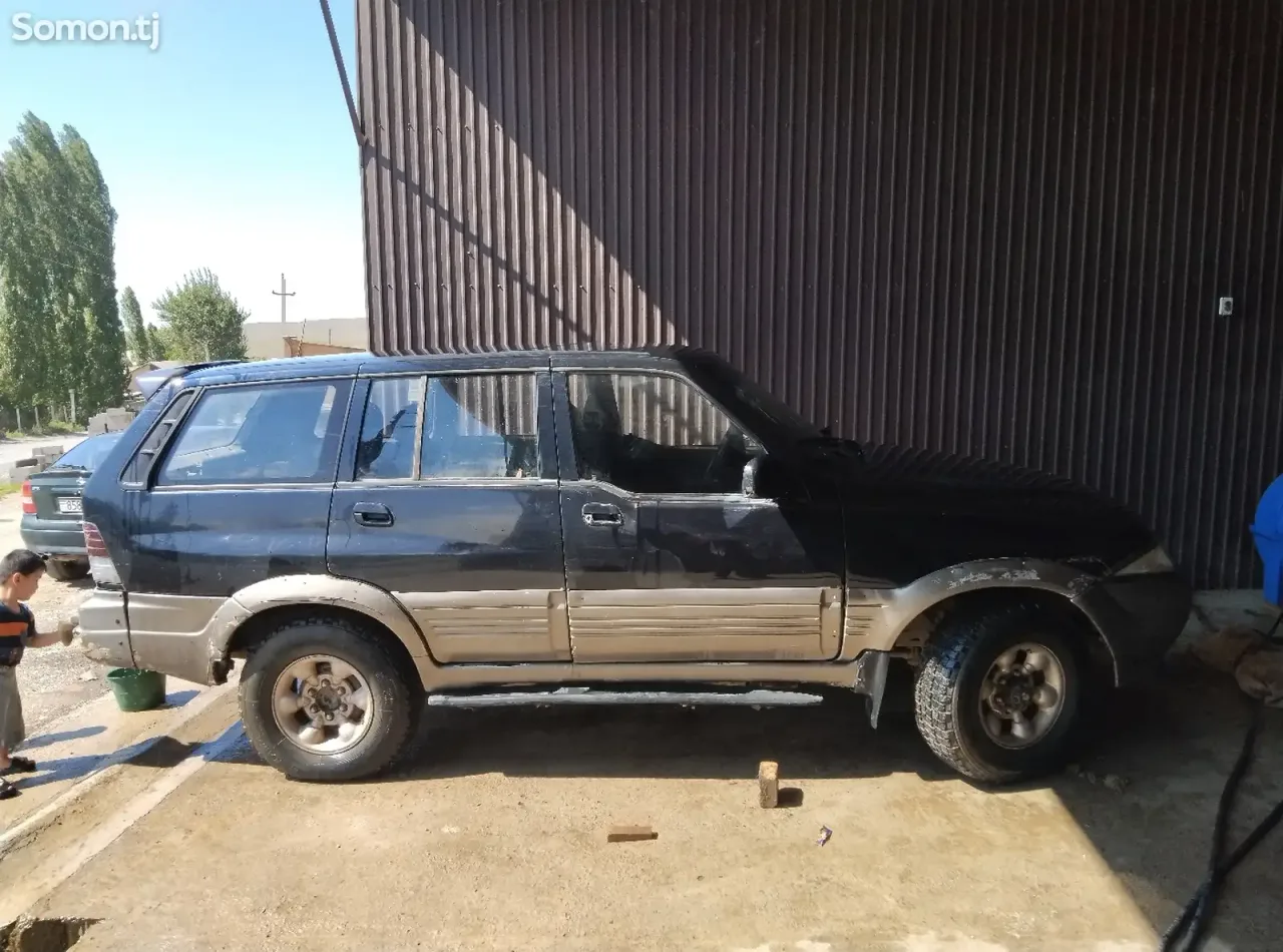 Ssang Yong Musso 1997 · 2.9 MT