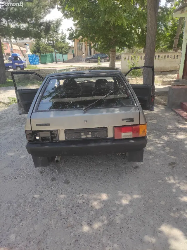 Lada (ВАЗ) 2109 1995 · 1.6 MT