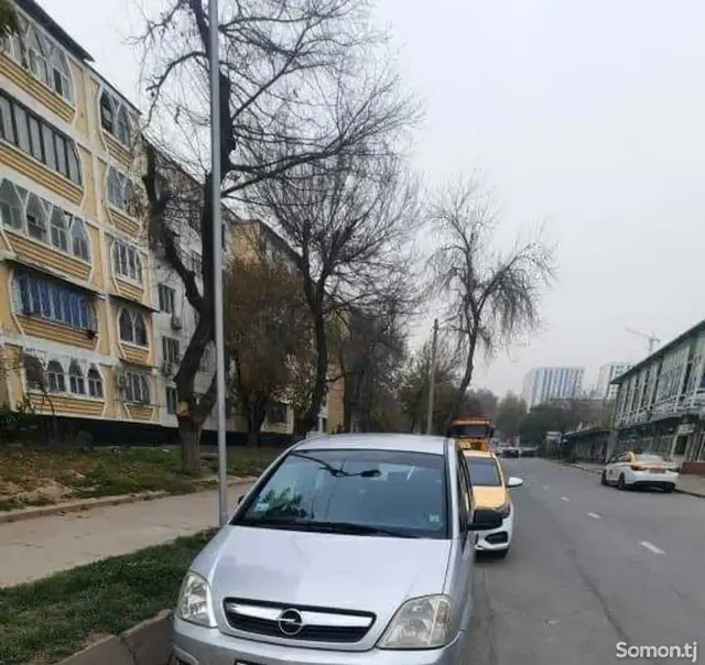 Opel Meriva 2006 · 1.4 MT