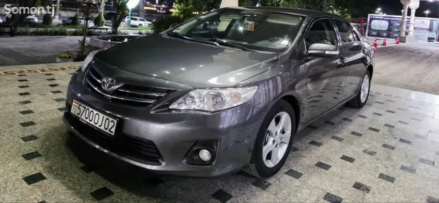 Toyota Corolla 2012 · 1.6 MT