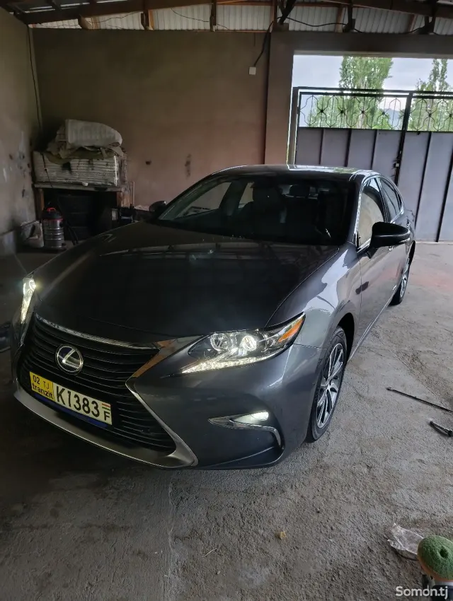 Lexus ES series 2016 · 3.0 AT