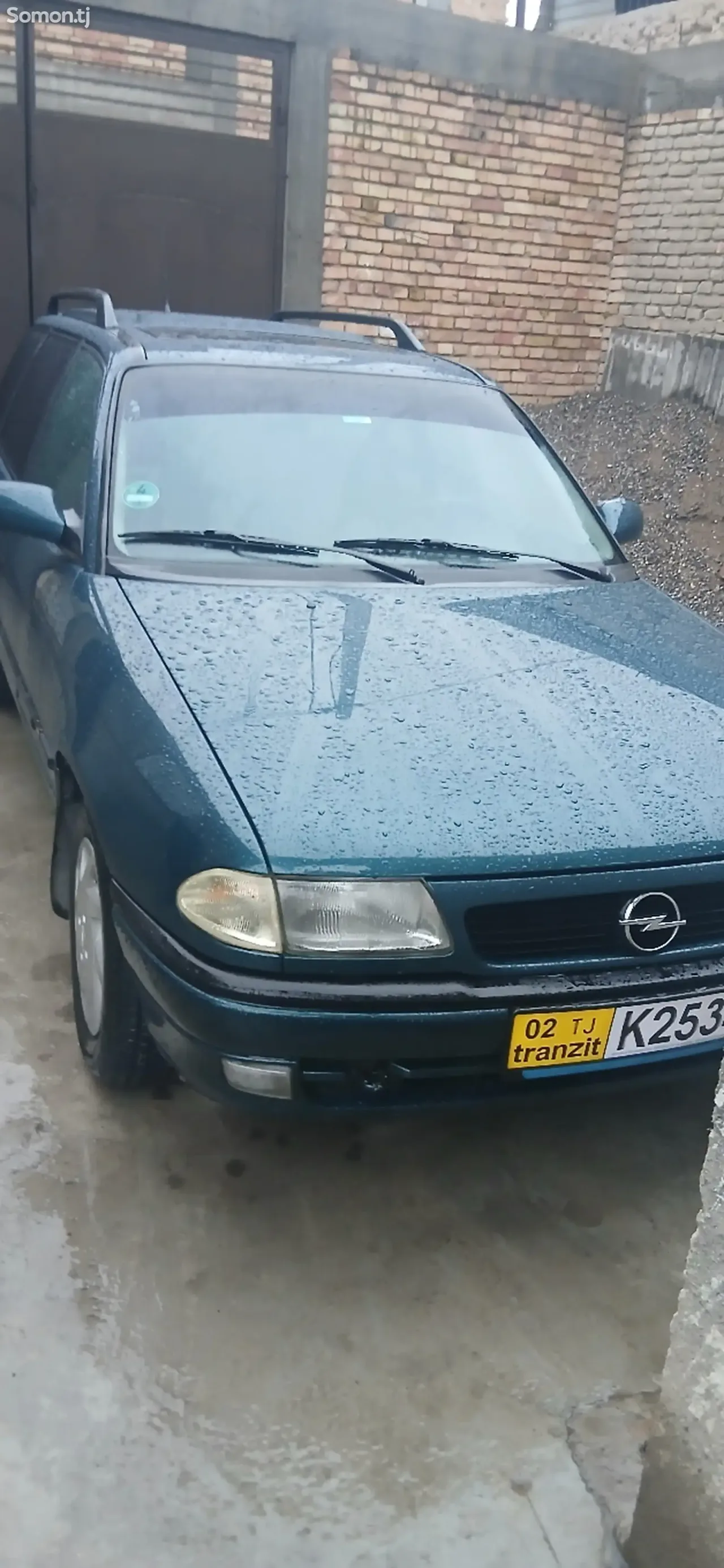 Opel Astra F 1995 · 1.6 MT