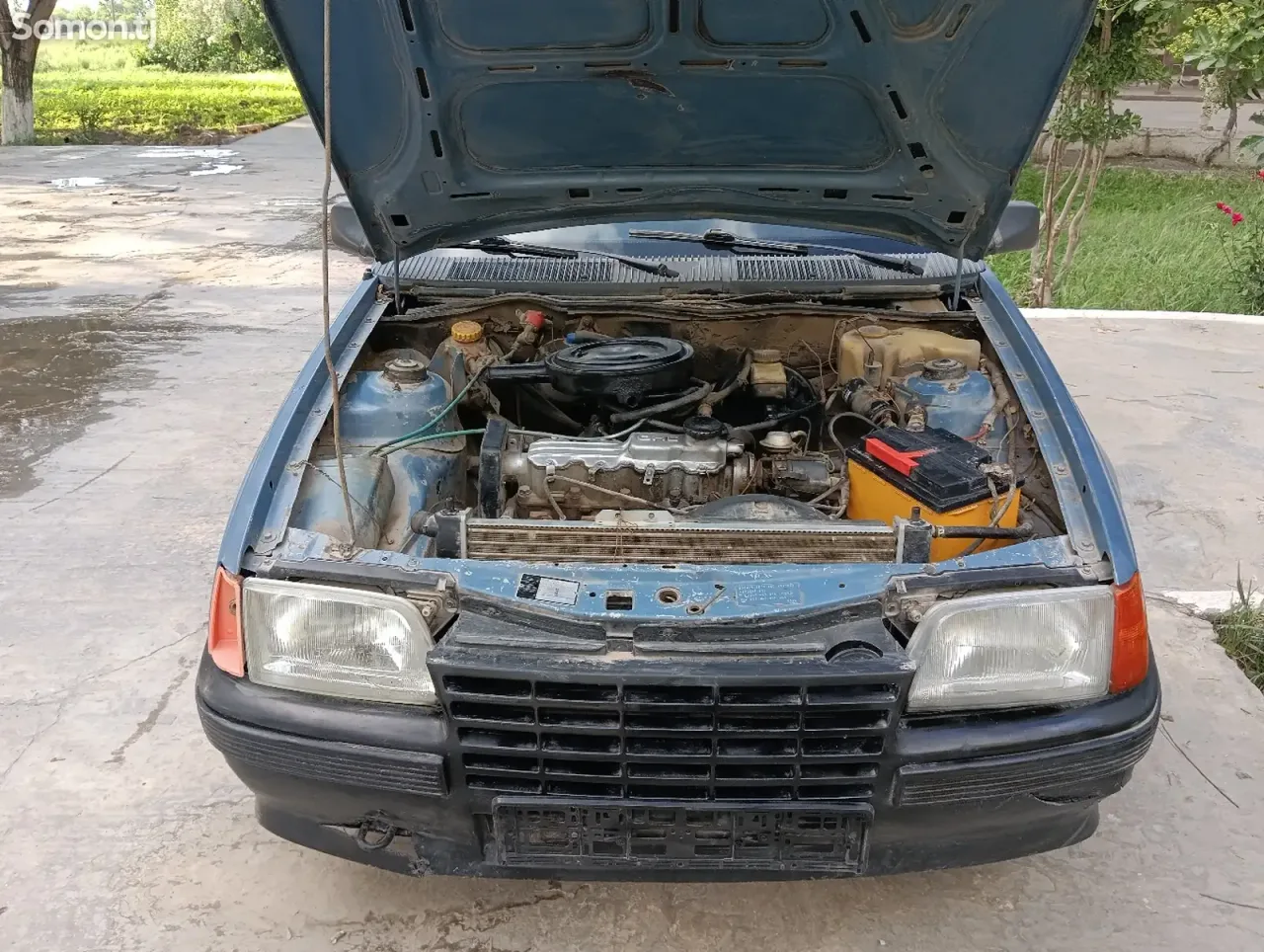 Opel Kadett 1987 · 1.6 MT