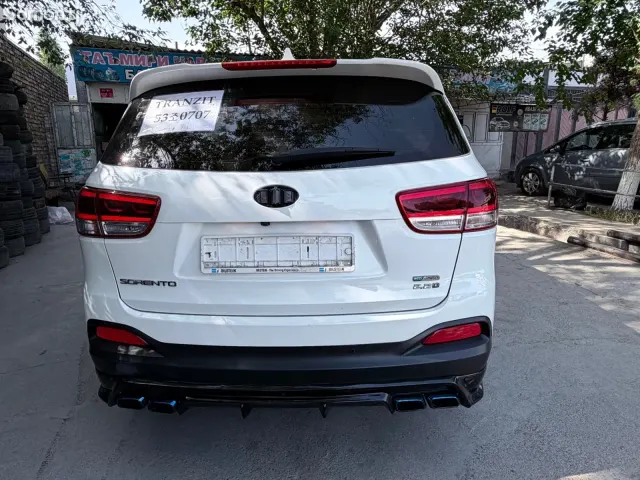 Kia Sorento 2016 · 2.2 AT