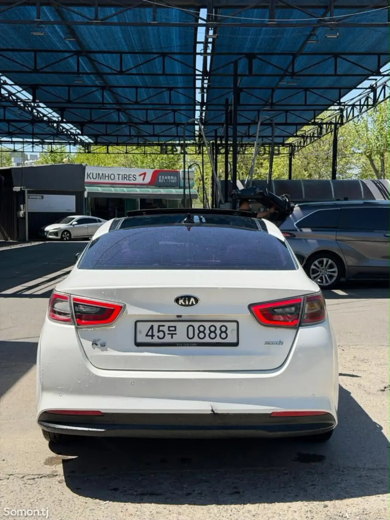 Kia K5 2015 · 2.0 AT
