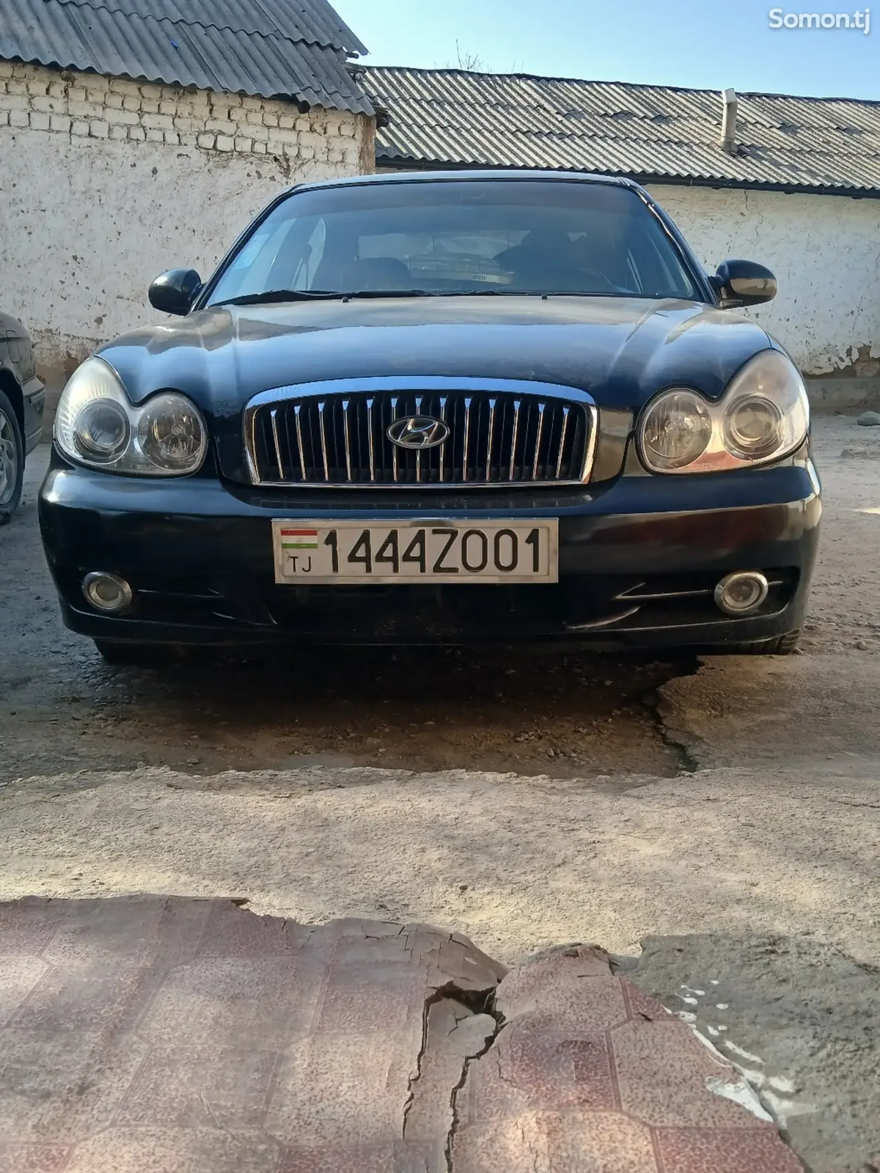 Hyundai Sonata 2004 · 2.0 MT