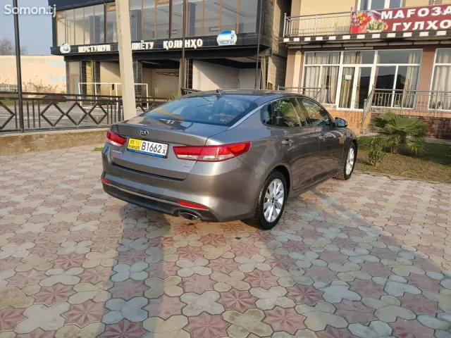 Kia Optima 2016 · 2.4 AT