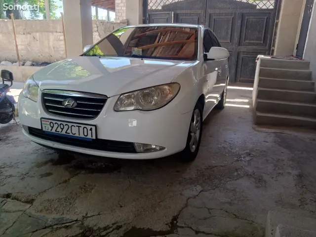 Hyundai Avante 2007 · 1.6 AT