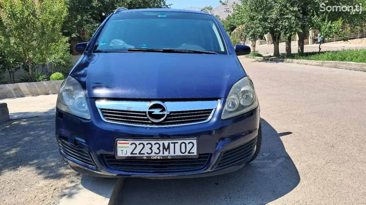 Opel Zafira 2007 · 1.9 AT