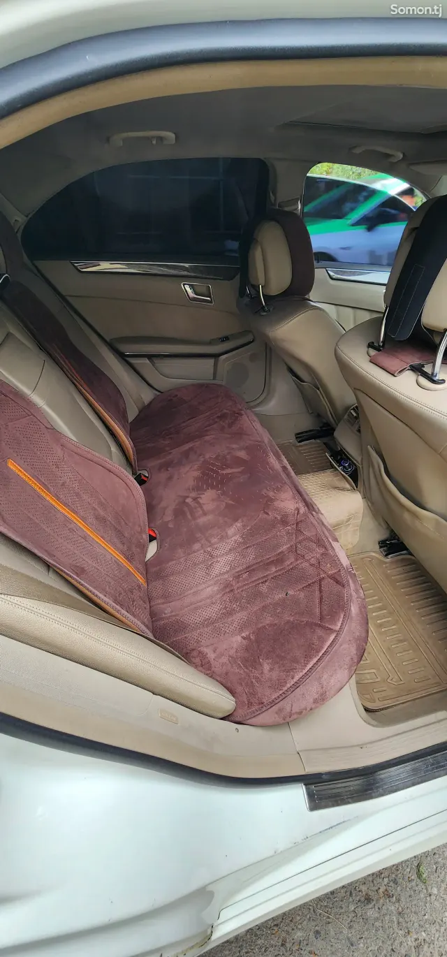 Mercedes-Benz E class 2010 · 3.5 AT