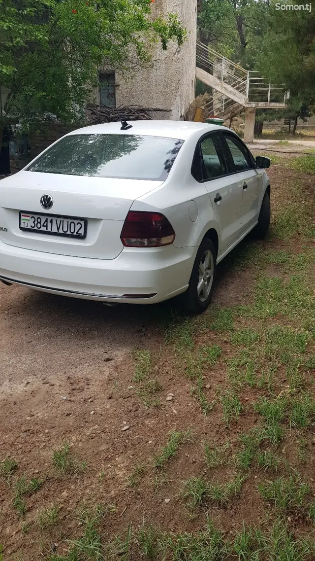 Volkswagen Polo 2019 · 1.6 MT