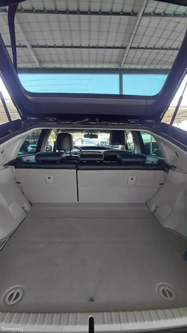 Toyota Prius 2014 · 1.8 CVT