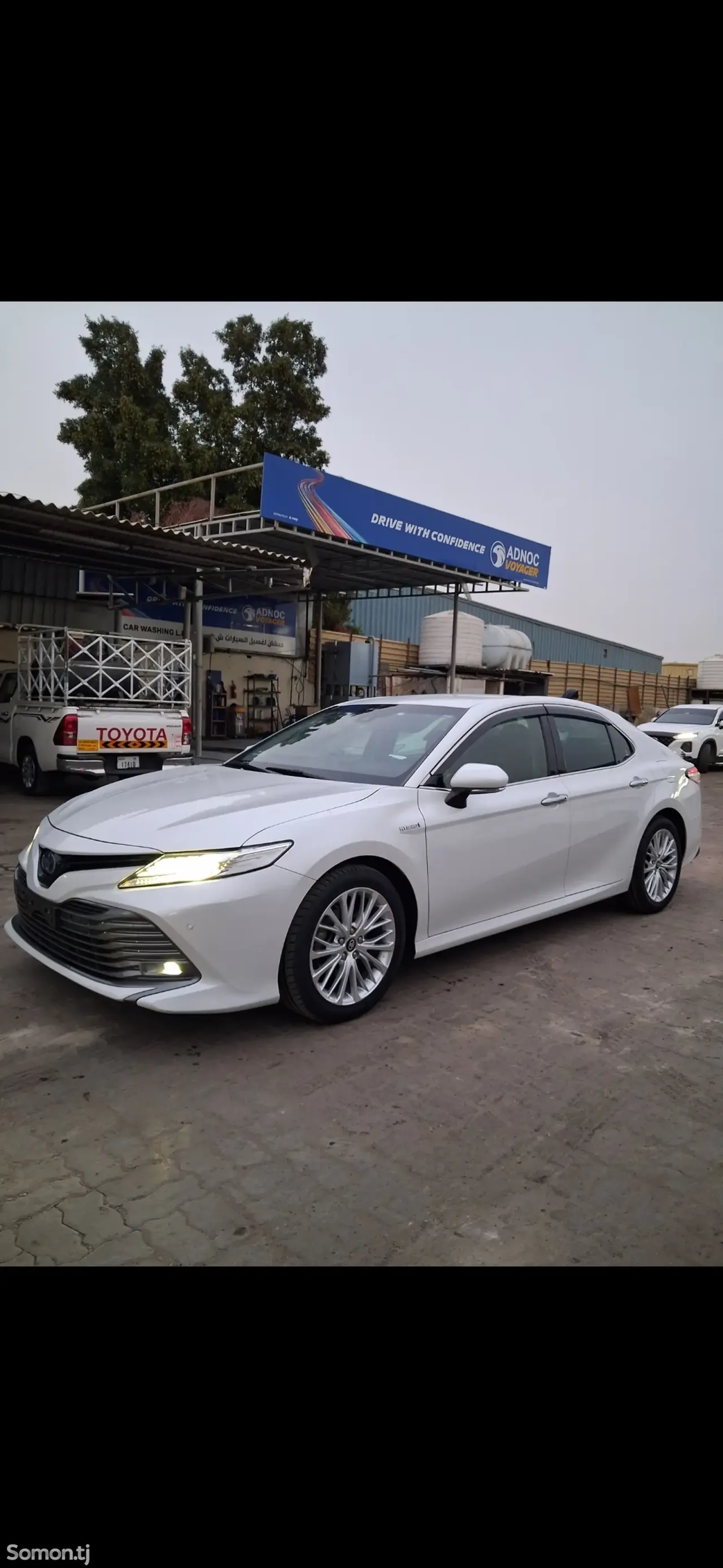 Toyota Camry 2018 · 2.5 AT