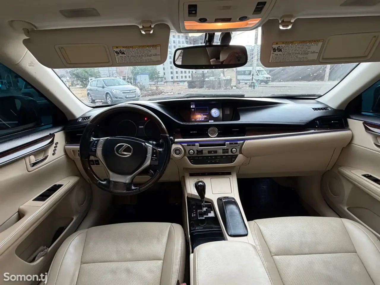 Lexus ES series 2014 · 3.5 AT
