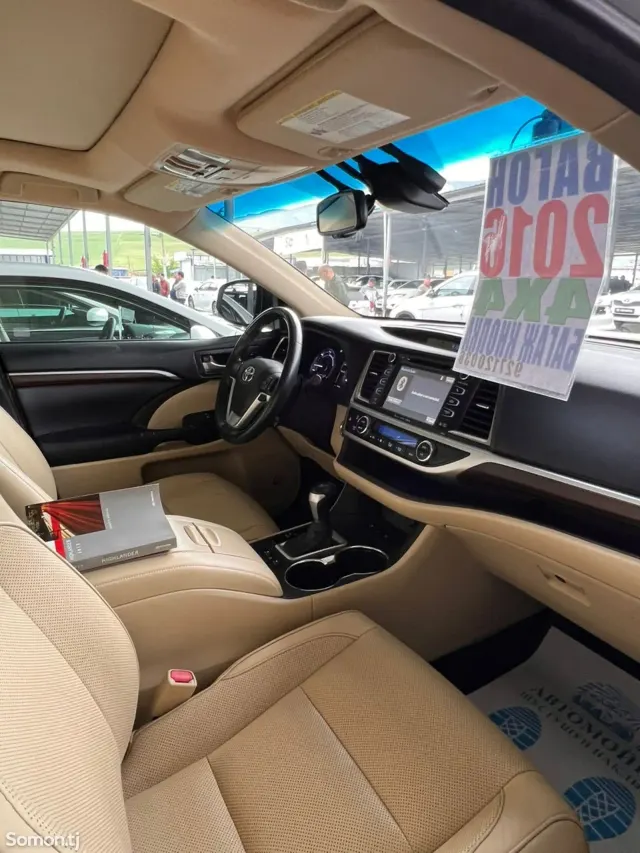 Toyota Highlander 2016 · 3.5 AT