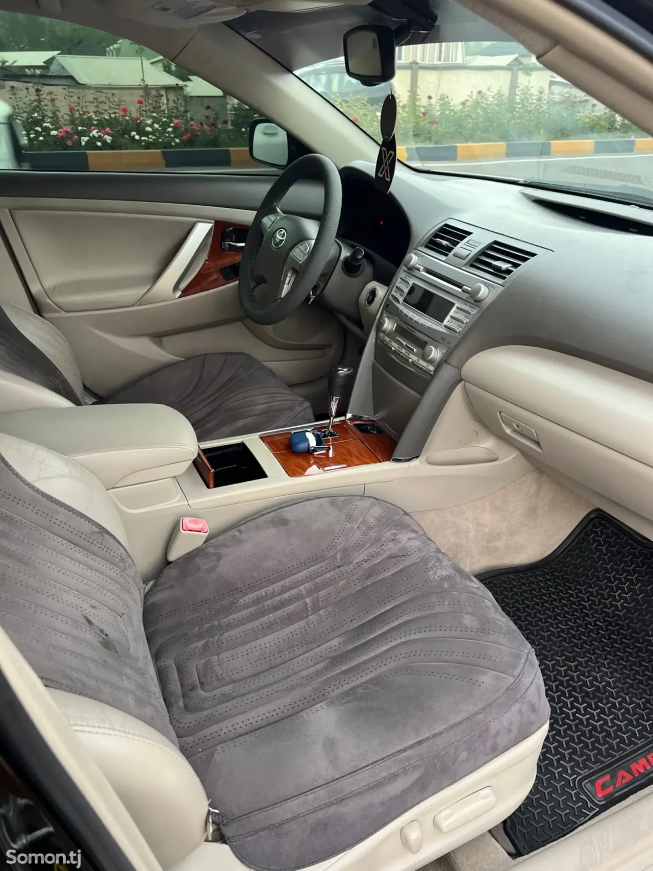 Toyota Camry 2011 · 2.5 AT