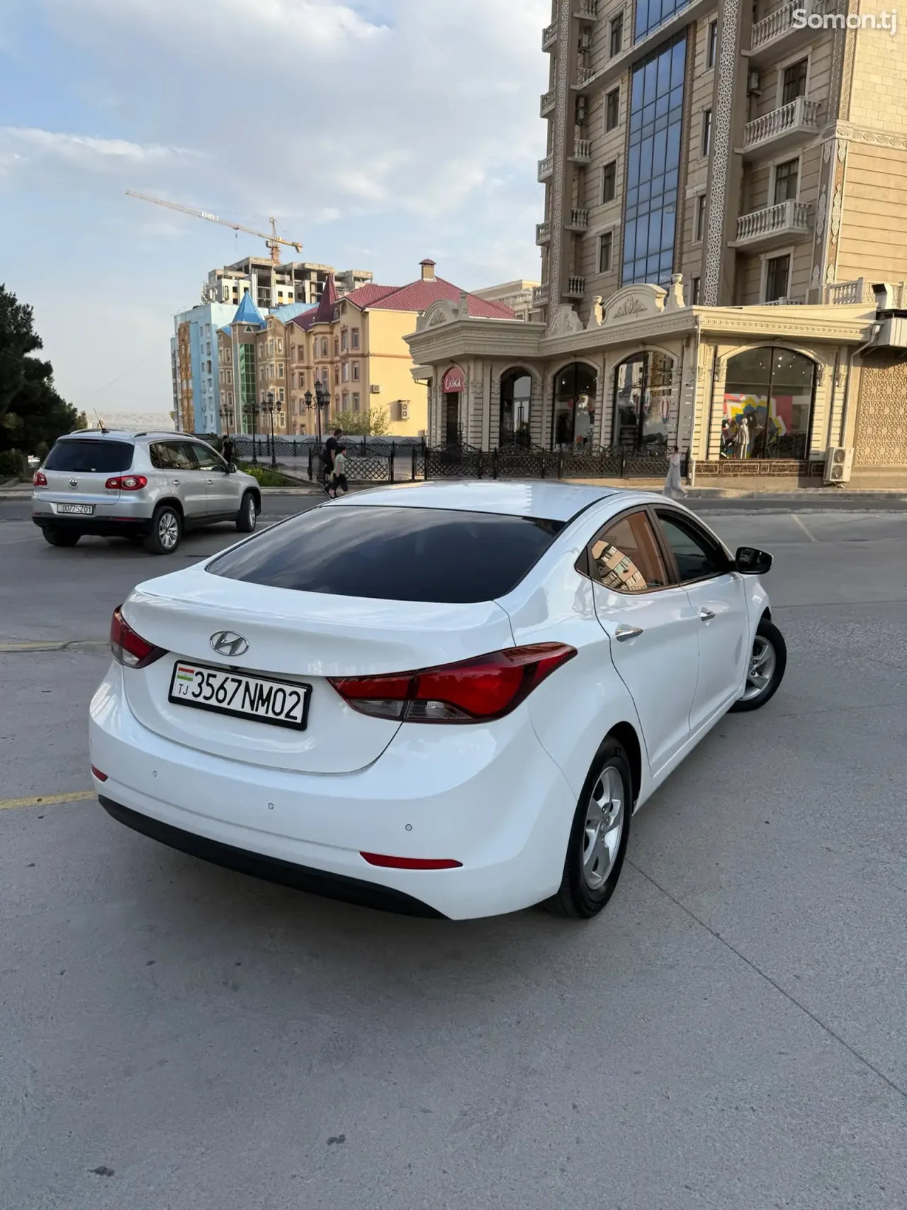 Hyundai Avante 2015 · 1.6 AT