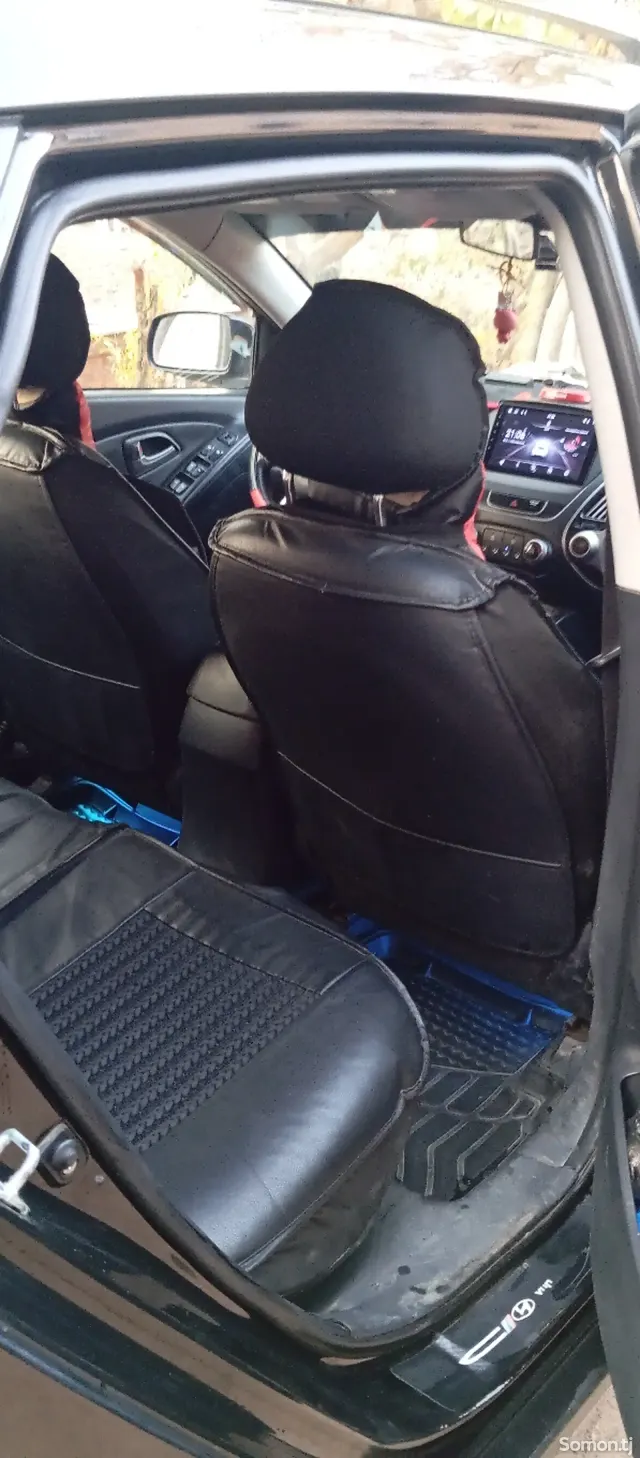 Hyundai Tucson 2011 · 2.0 AT