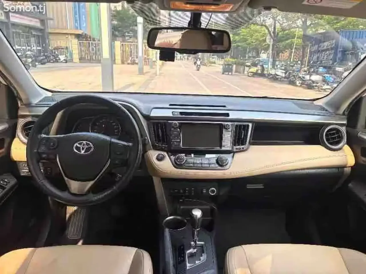 Toyota RAV 4 2015 · 2.5 AT