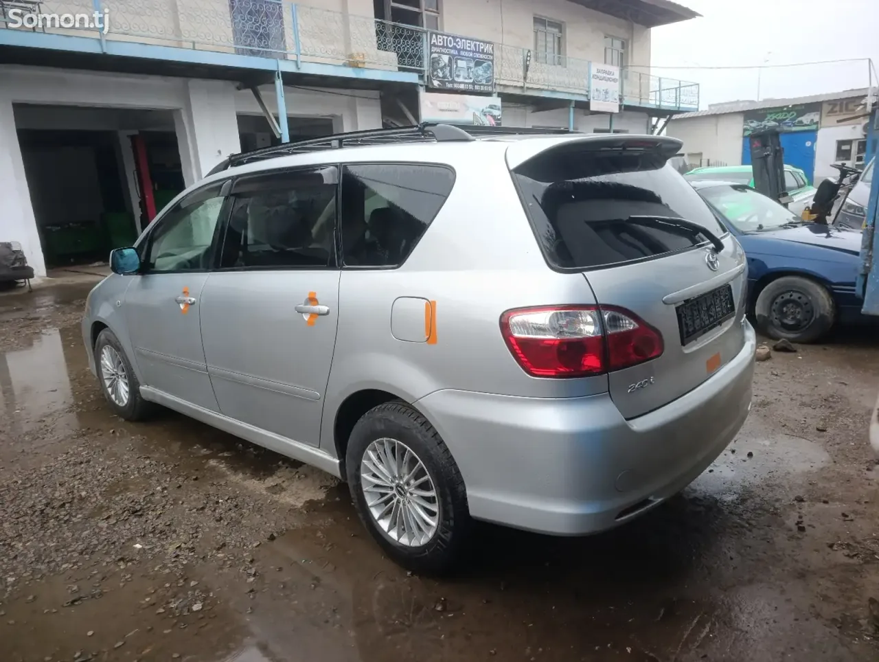 Toyota Ipsum 2009 · 2.4 AT