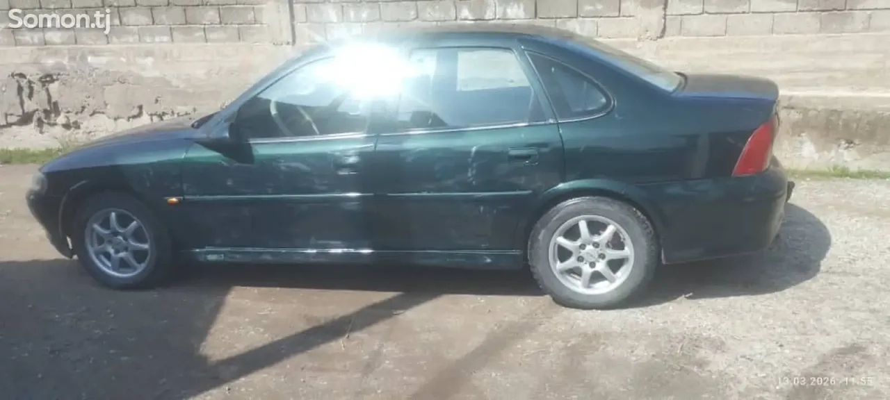 Opel Vectra B 1999 · 1.6 MT