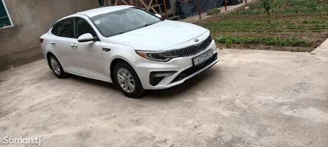 Kia Optima 2017 · 2.0 AT