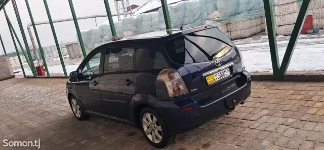 Toyota Verso 2008 · 2.2 MT