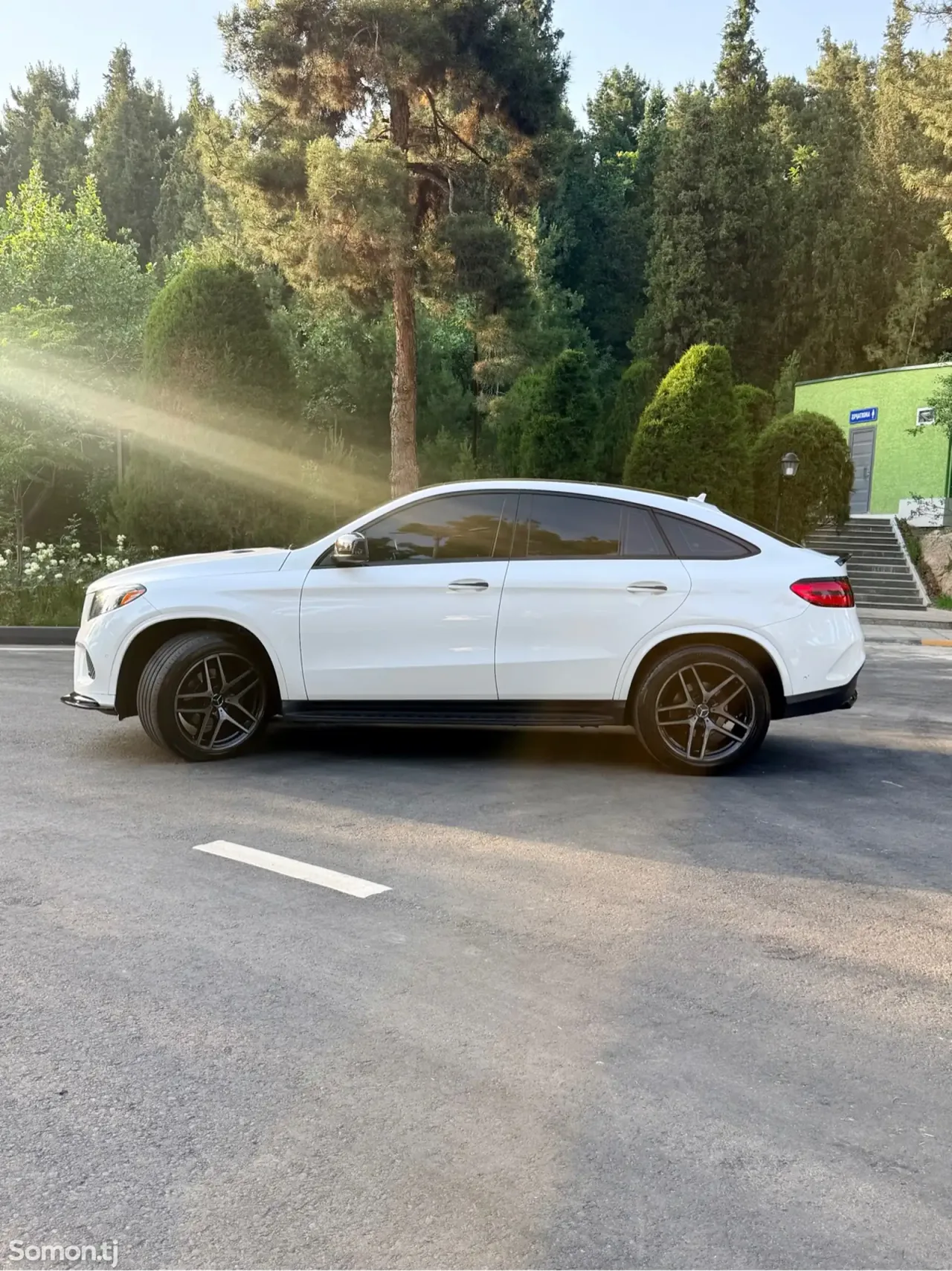 Mercedes-Benz GLE class 2017 · 3.0 AT