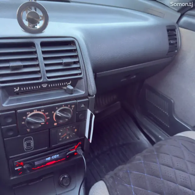 Lada (ВАЗ) 2112 2003 · 1.6 MT