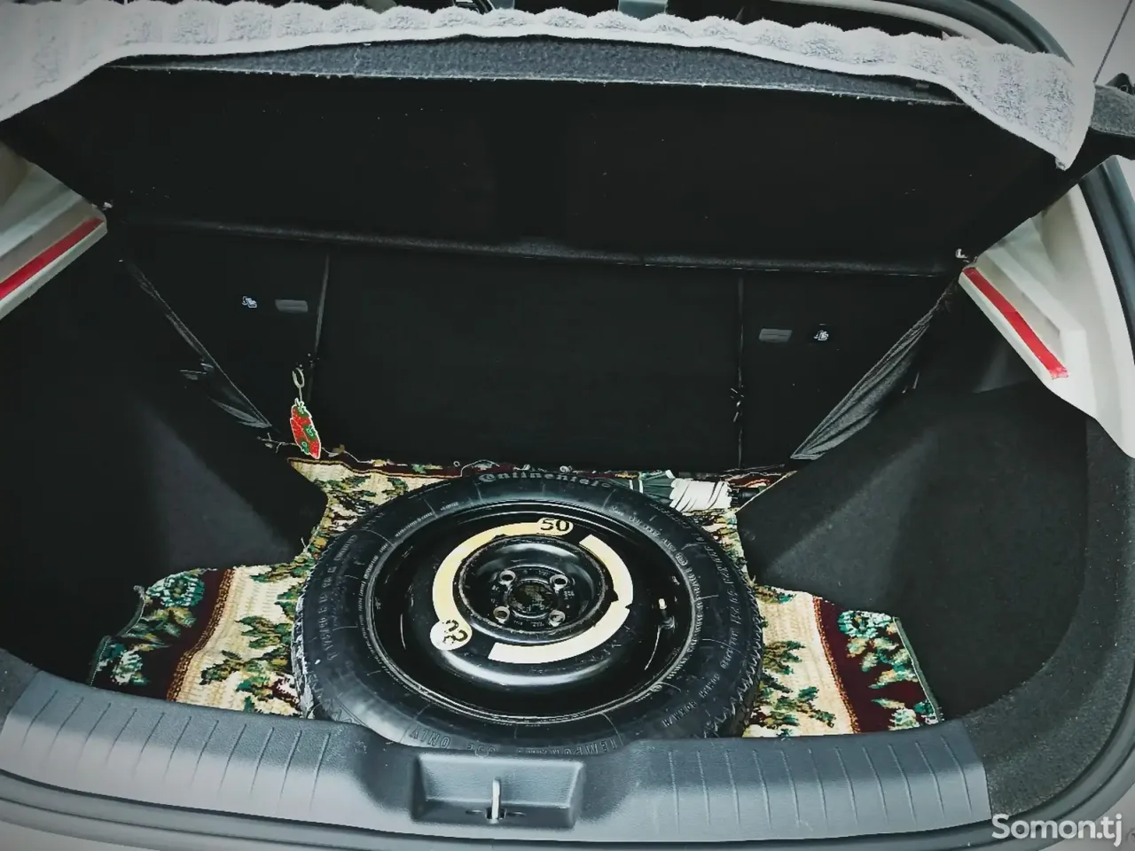 BYD E2 2025 · AT
