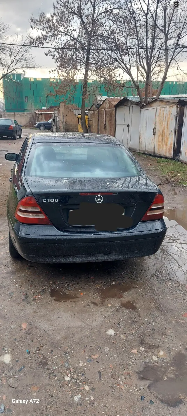Mercedes-Benz C class 2000 · 1.8 MT