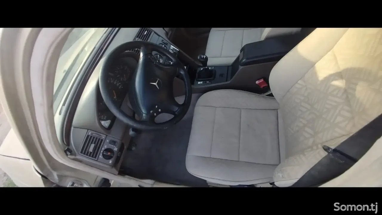 Mercedes-Benz C class 1995 · 1.8 MT