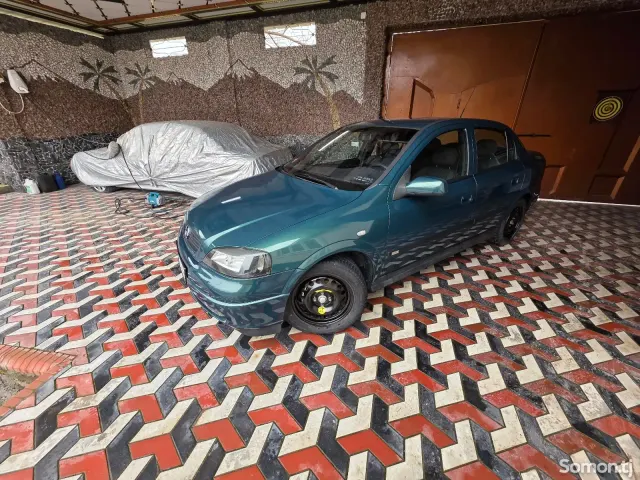 Opel Astra G 2001 · 1.6 MT