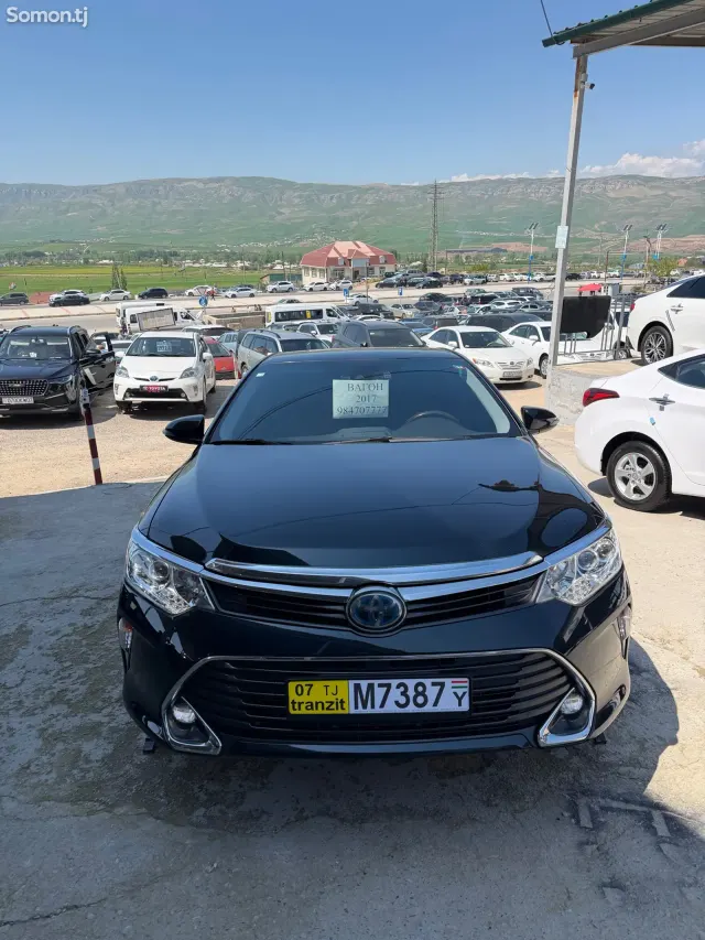 Toyota Camry 2017 · 2.5 AT