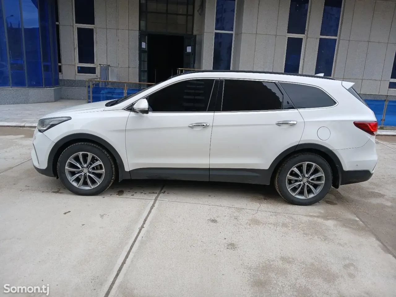 Hyundai Santa Fe 2017 · 2.2 AT