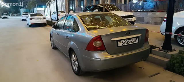 Ford Focus 2006 · 1.6 AT