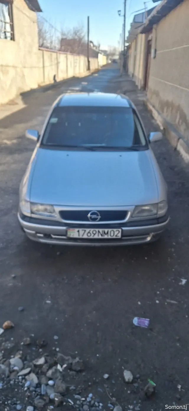 Opel Astra F 1997 · 1.6 MT